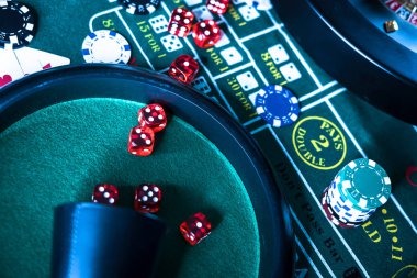 yuk88 casino and sportsbook lobby with live tables and sports categories